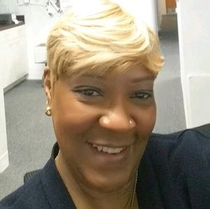 Meet your Posher, Phyllis